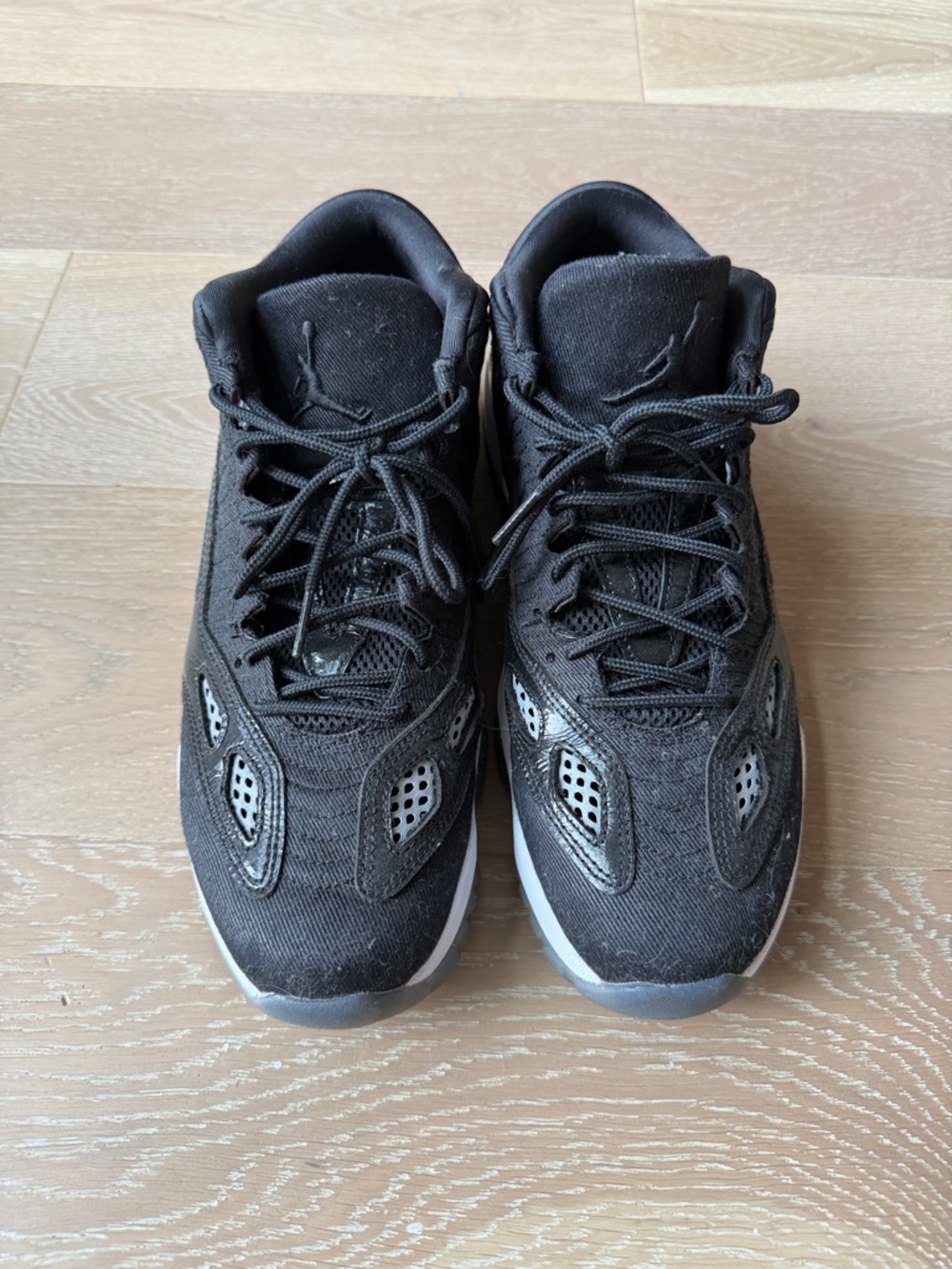 Jordan Men's Black and Grey Athletic Shoes